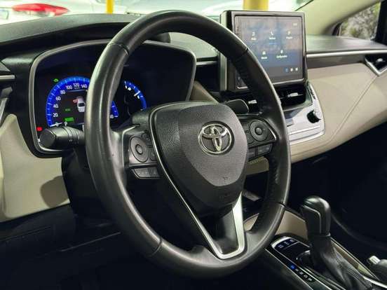 TOYOTA-COROLLA-2023