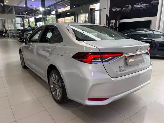 TOYOTA-COROLLA-2021