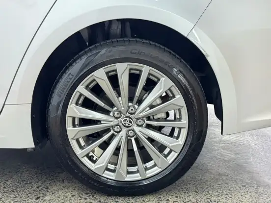TOYOTA-COROLLA-2025