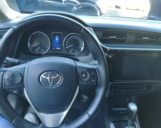 TOYOTA-COROLLA-2018