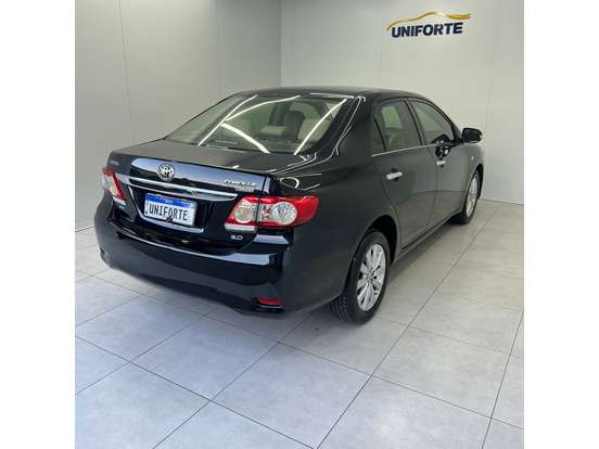 TOYOTA-COROLLA-2012