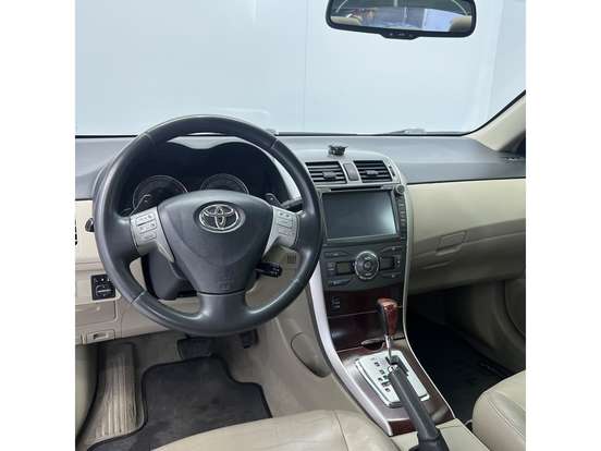 TOYOTA-COROLLA-2012