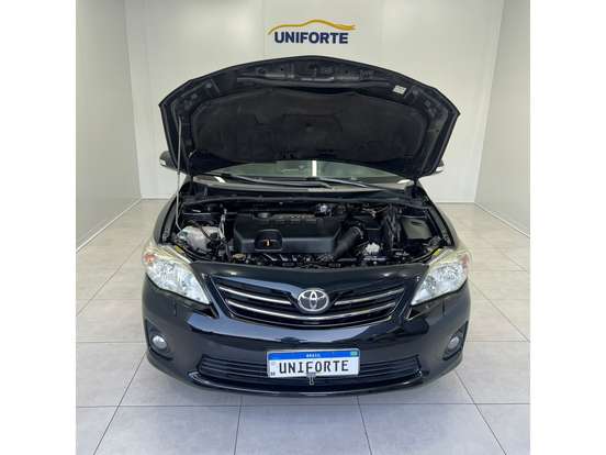 TOYOTA-COROLLA-2012