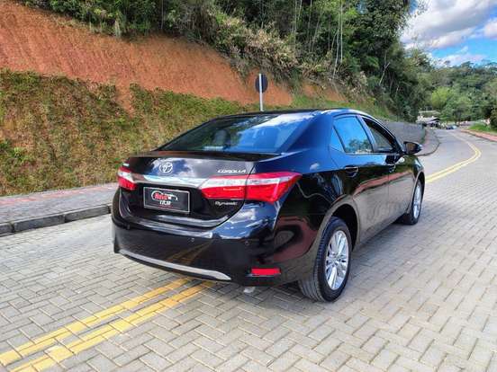 TOYOTA-COROLLA-2017