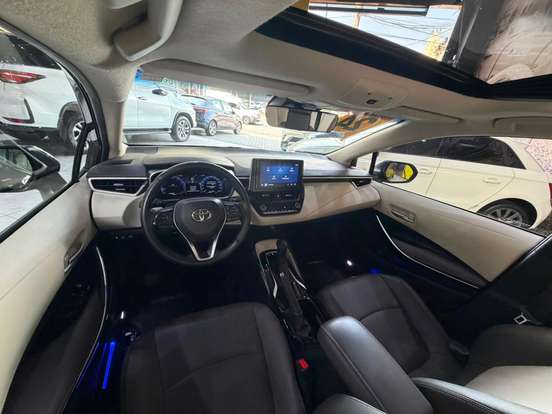 TOYOTA-COROLLA-2023