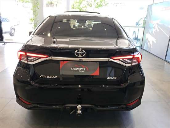 TOYOTA-COROLLA-2025