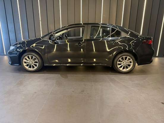 TOYOTA-COROLLA-2024