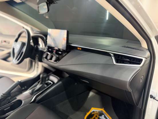 TOYOTA-COROLLA-2025