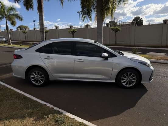 TOYOTA-COROLLA-2021