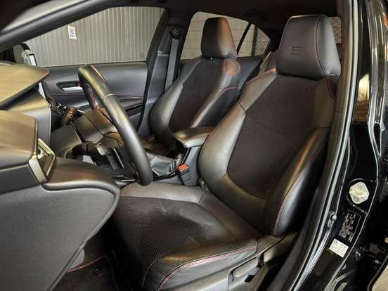 TOYOTA-COROLLA-2023