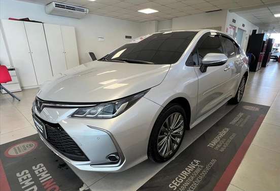 TOYOTA-COROLLA-2023