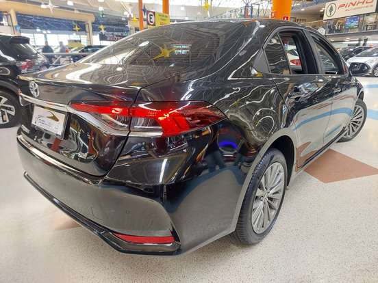TOYOTA-COROLLA-2024