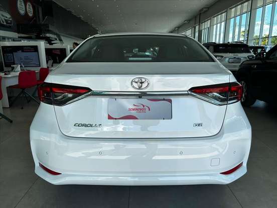 TOYOTA-COROLLA-2023