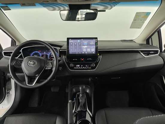 TOYOTA-COROLLA-2025