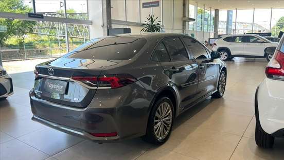 TOYOTA-COROLLA-2024