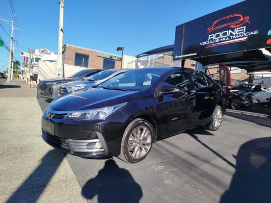 TOYOTA-COROLLA-2018