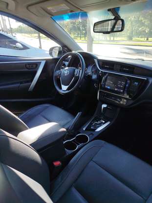 TOYOTA-COROLLA-2018
