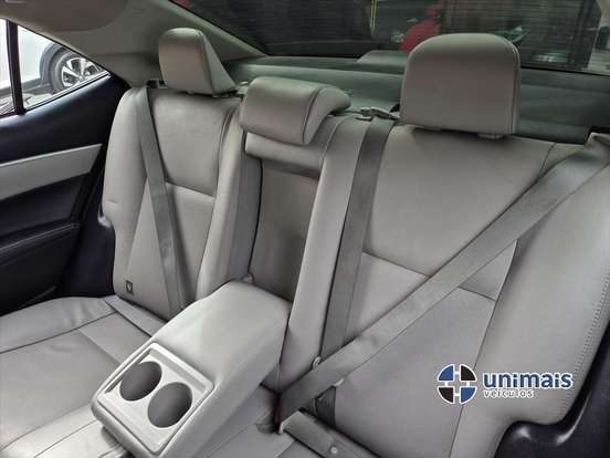TOYOTA-COROLLA-2018