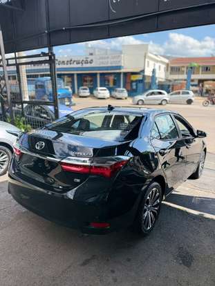 TOYOTA-COROLLA-2018