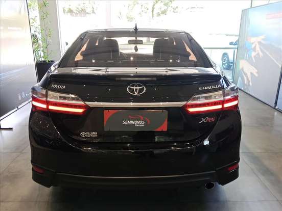 TOYOTA-COROLLA-2018