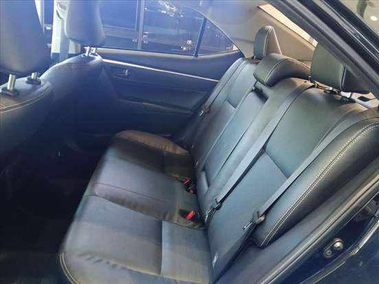 TOYOTA-COROLLA-2018