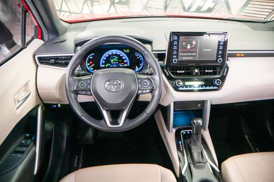 TOYOTA-COROLLA CROSS-2021