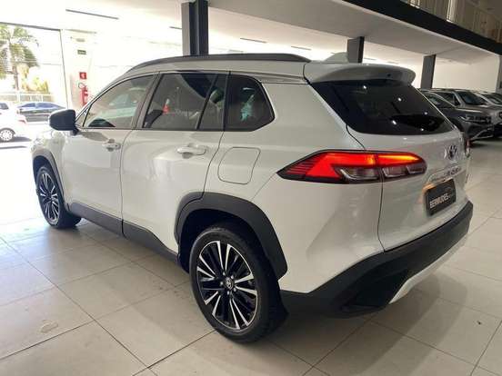 TOYOTA-COROLLA CROSS-2025