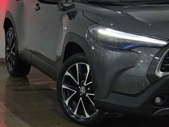 TOYOTA-COROLLA CROSS-2023