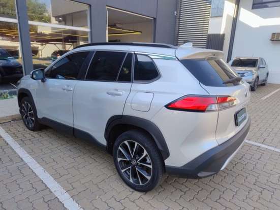 TOYOTA-COROLLA CROSS-2024