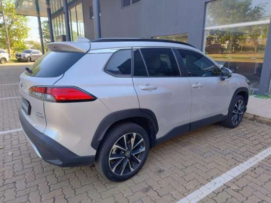TOYOTA-COROLLA CROSS-2024