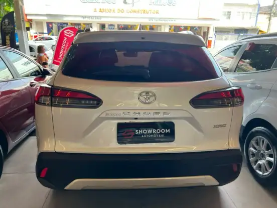 TOYOTA-COROLLA CROSS-2024