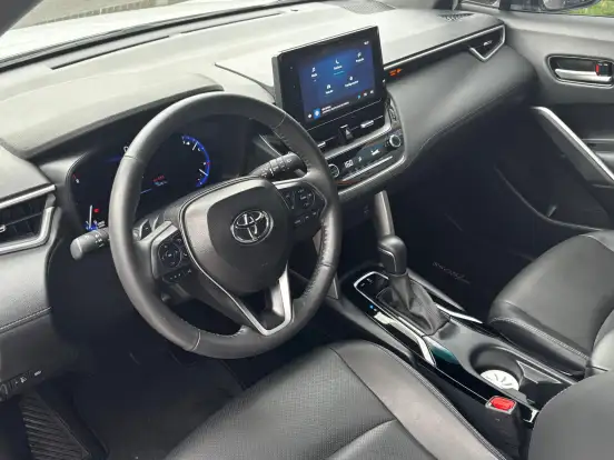 TOYOTA-COROLLA CROSS-2024
