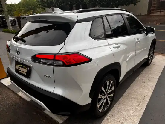 TOYOTA-COROLLA CROSS-2024