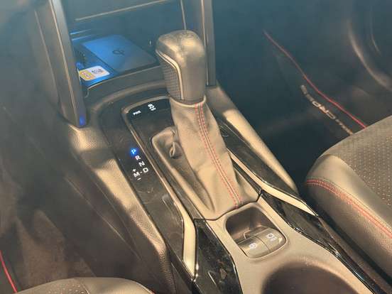 TOYOTA-COROLLA CROSS-2024