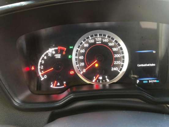 TOYOTA-COROLLA CROSS-2021