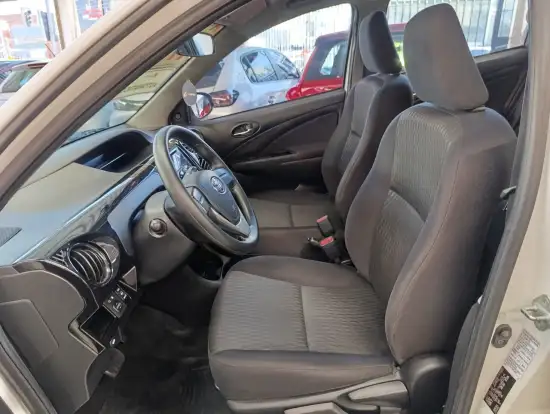 TOYOTA-ETIOS-1.3 X 16V FLEX 4P AUTOMÁTICO TOYOTA-ETIOS-2016