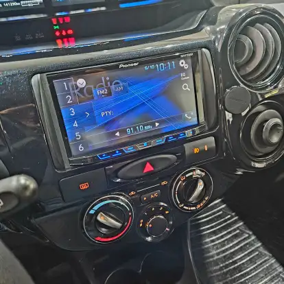 TOYOTA-ETIOS-2019