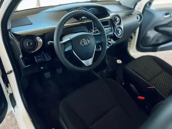 TOYOTA-ETIOS-1.3 X 16V FLEX 4P MANUAL TOYOTA-ETIOS-2016