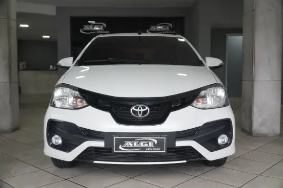 TOYOTA-ETIOS-2019