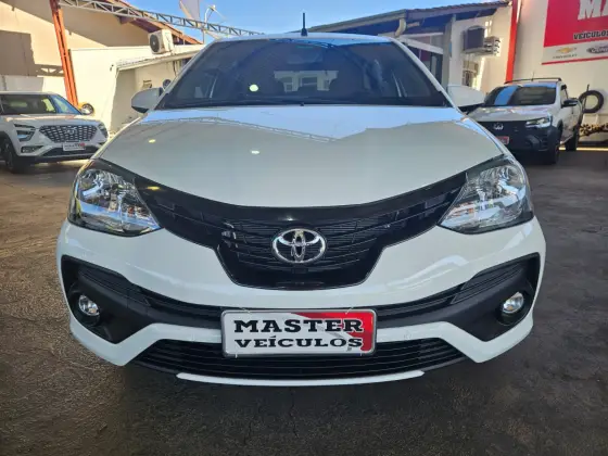 TOYOTA ETIOS 1.5 X SEDAN 16V FLEX 4P AUTOMÁTICO