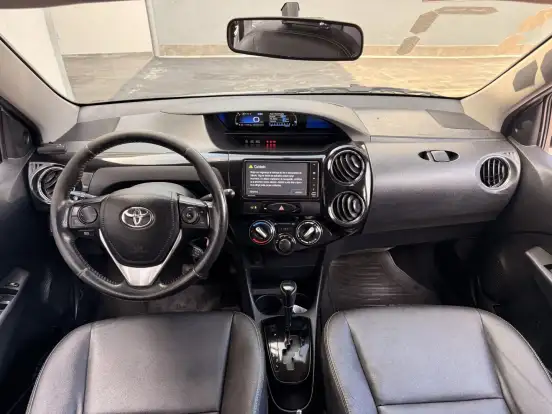 TOYOTA-ETIOS-1.5 XLS SEDAN 16V FLEX 4P AUTOMÁTICO TOYOTA-ETIOS-2016
