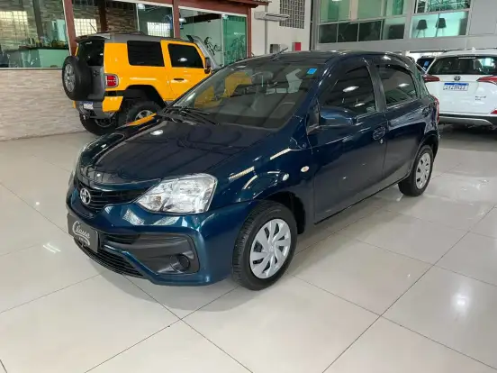 TOYOTA-ETIOS-2017