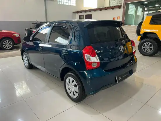 TOYOTA-ETIOS-1.5 XS 16V FLEX 4P AUTOMÁTICO TOYOTA-ETIOS-2017