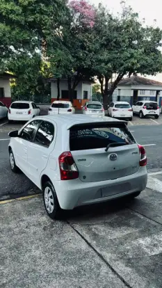 TOYOTA-ETIOS-2016