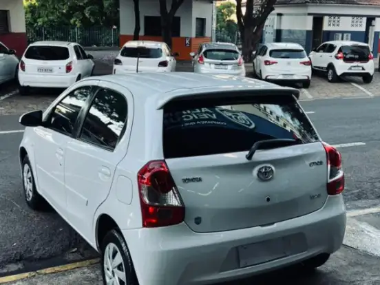 TOYOTA-ETIOS-1.5 XS 16V FLEX 4P AUTOMÁTICO TOYOTA-ETIOS-2016
