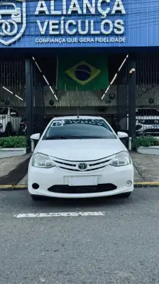 TOYOTA-ETIOS-2016