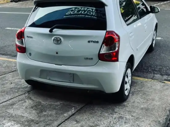 TOYOTA-ETIOS-1.5 XS 16V FLEX 4P AUTOMÁTICO TOYOTA-ETIOS-2016