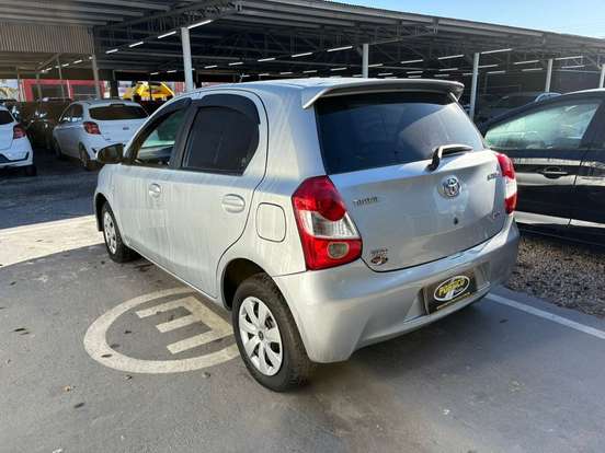 TOYOTA-ETIOS-2017