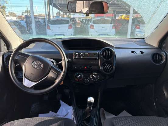 TOYOTA-ETIOS-1.3 X 16V FLEX 4P MANUAL TOYOTA-ETIOS-2017