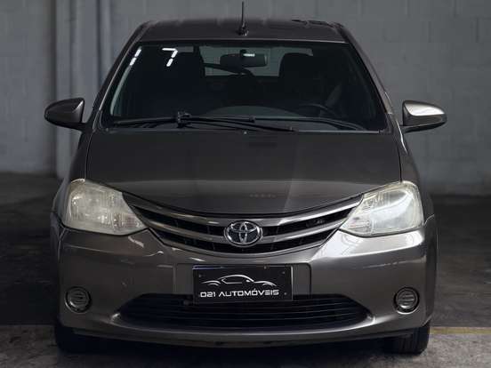 TOYOTA-ETIOS-1.3 X 16V FLEX 4P MANUAL TOYOTA-ETIOS-2016